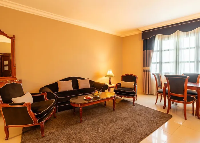 Royal Ascot Hotel Дубай