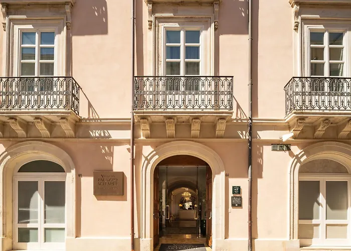 Palazzo Artemide - Vretreats, An Slh Hotel Syracuse