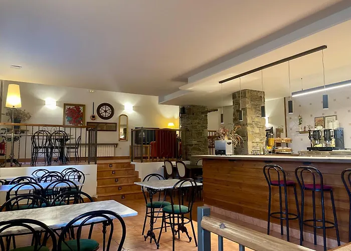 Aparthotel Les Corts Llivia