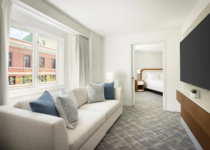 Hilton Boston Back Bay Hotel