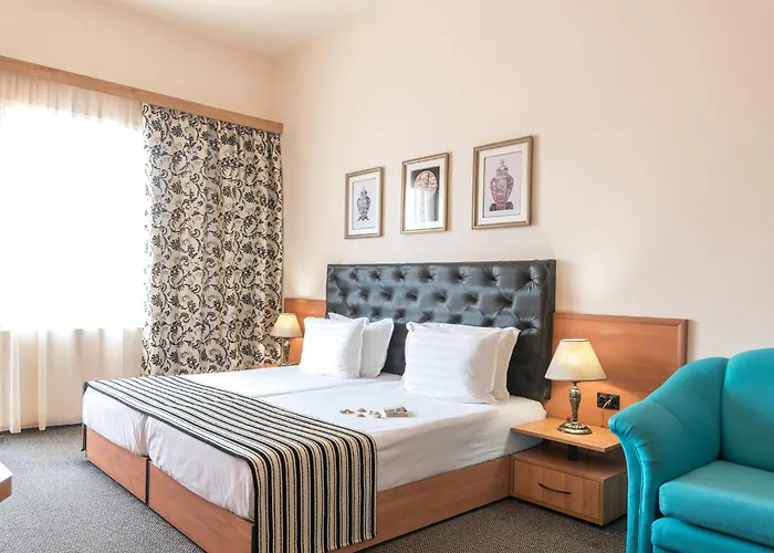 Lotus Family Hotel - Free Parking Sunny Beach