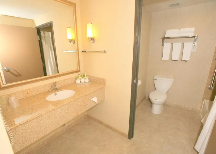 Holiday Inn Express San Diego South - Chula Vista By Ihg