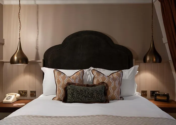 The Windmill On The Common Hotel London