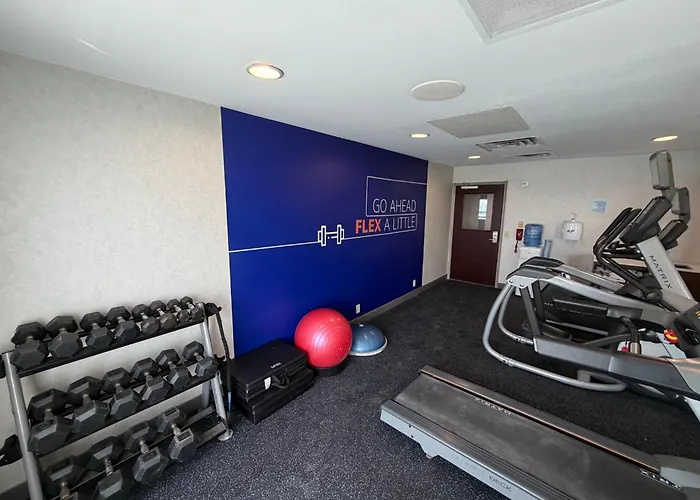 Holiday Inn Express & Suites Syracuse North - Airport Area By Ihg Cicero