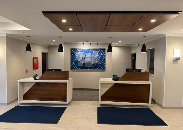 Holiday Inn Express & Suites Syracuse North - Airport Area By Ihg Cicero