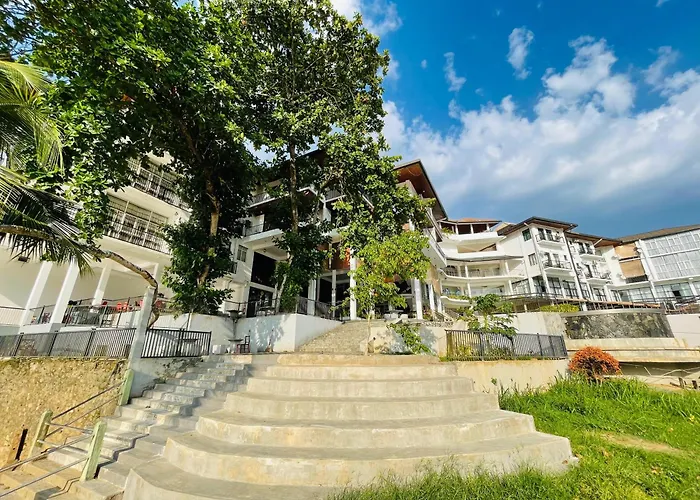 Hotel Elephant Bay Pinnawala 
