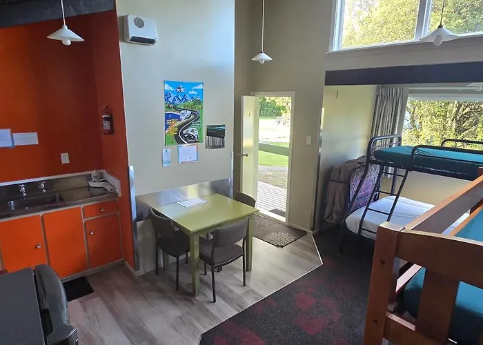 Alpine Holiday Apartments & Campground Hanmer Springs