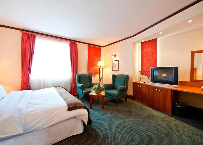 Protea Hotel By Marriott Windhoek Furstenhof
