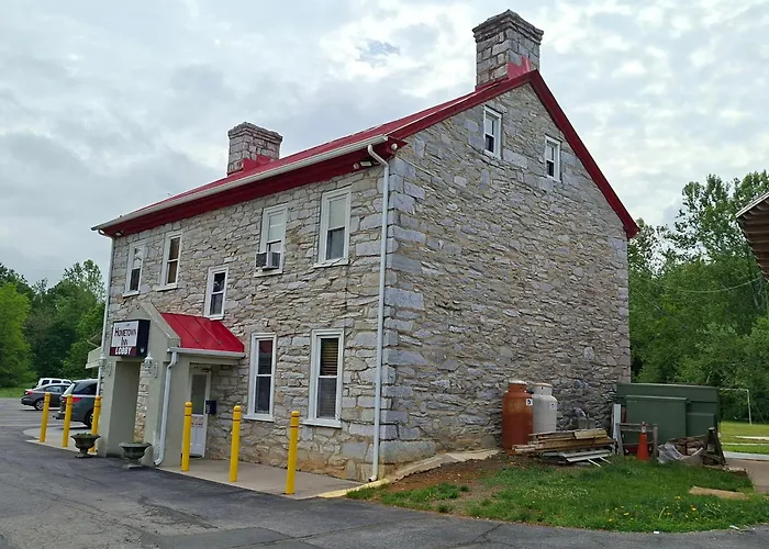 Hometown Inn Staunton Va Near Hwy 11 Greenville