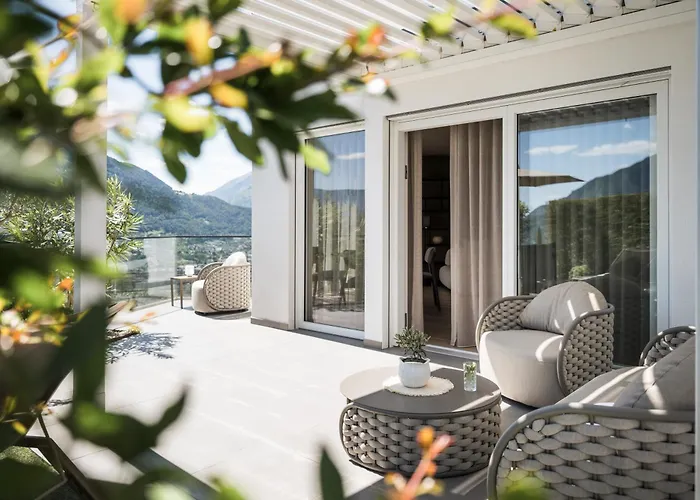 Small & Beautiful Hotel Gnaid Dorf Tirol