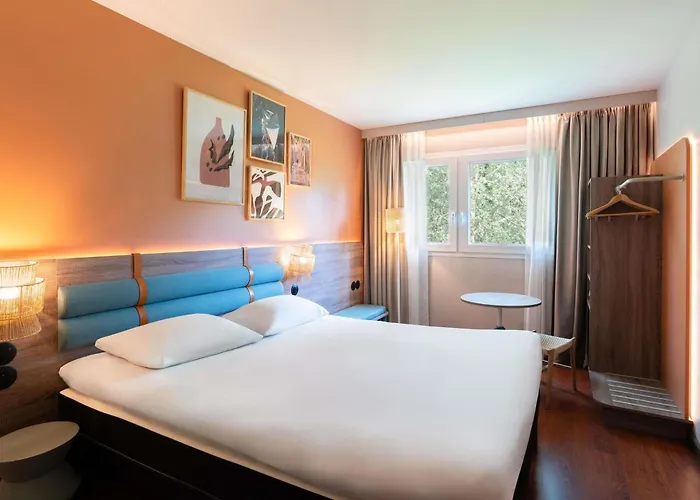 Hotel ibis Golfe de Saint-Tropez à Cogolin