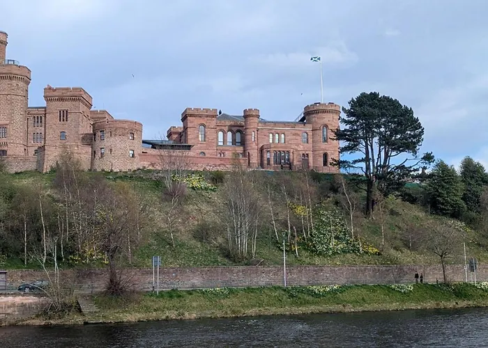 Lyndon Guest House Inverness