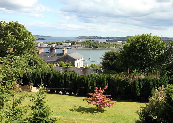 Robin Hill House Cobh
