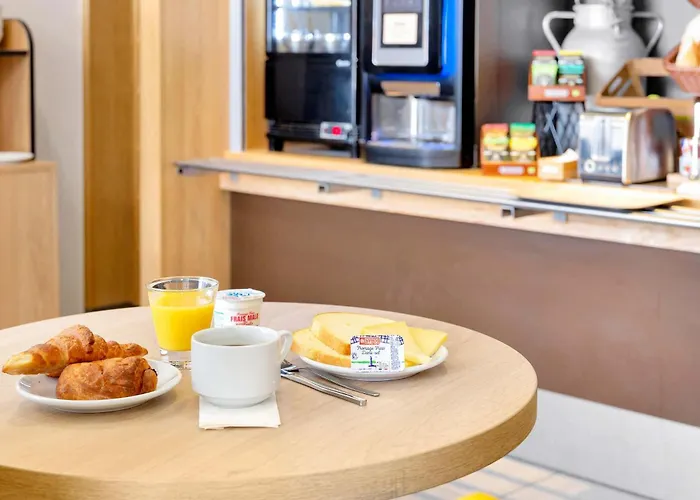 B&B HOTEL Dunkerque Centre Gare Dunkirk
