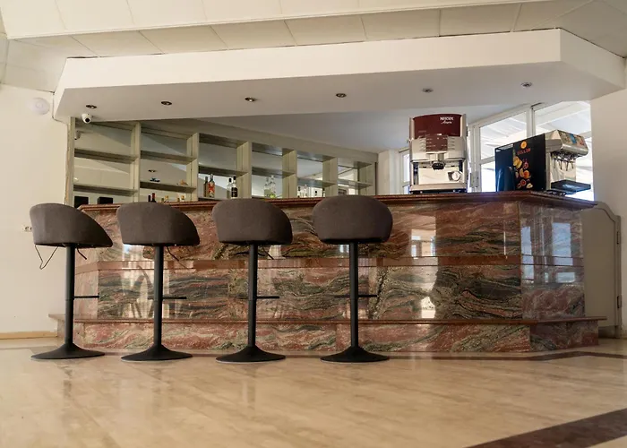 California Beach Hotel - Adults Only Laganas