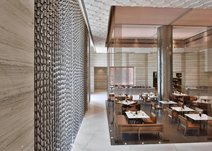 Hotel Jw Marriott Mumbai Sahar Airport