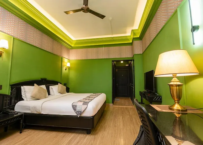 Hotel Solitaire Chandigarh - 10 Mins From Railway Station
