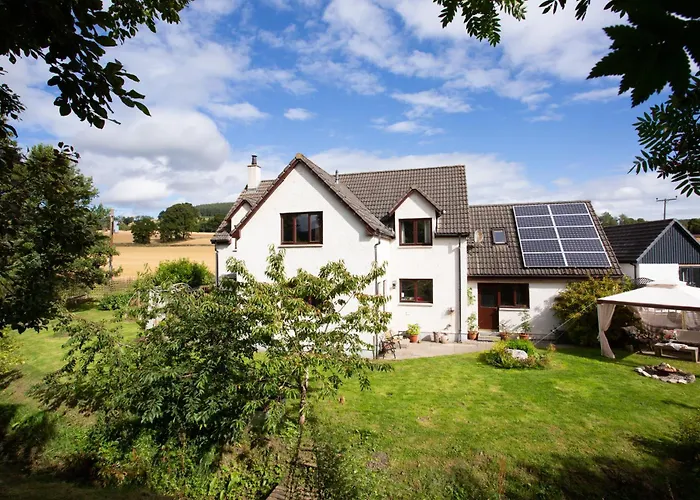 5-Bed Highland Lodge - Nc500 - Sleeps 10 Alness