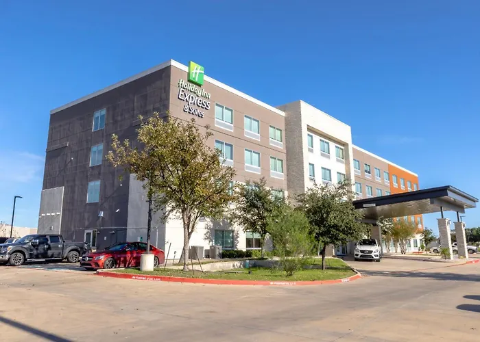 Holiday Inn Express & Suites Dallas Ne Arboretum Garland