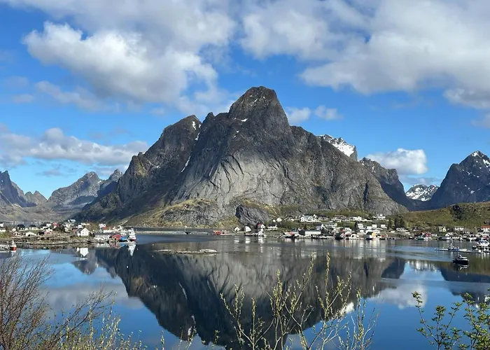 Lofoten Bed & Breakfast Reine - Rooms & Apartments