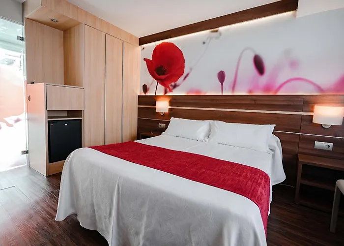 KAKTUS Hotel Volga - Adults Recommended Calella