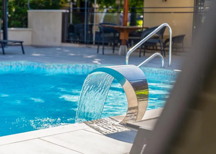 Hotel Spa Les Alpes Gréoux-les-Bains
