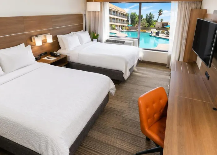 Holiday Inn Express Palm Desert By Ihg