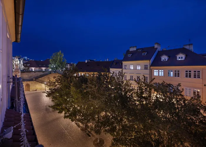 Hotel At The Golden Scissors Praag