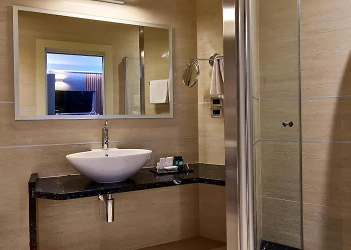 Hotel Kristal Palace - Tonelli Hotels - Adult Friendly Riva del Garda