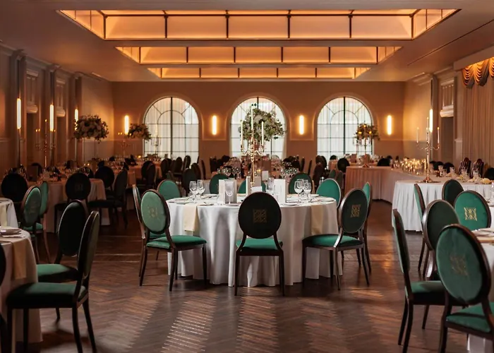 County Arms Birr Hotel
