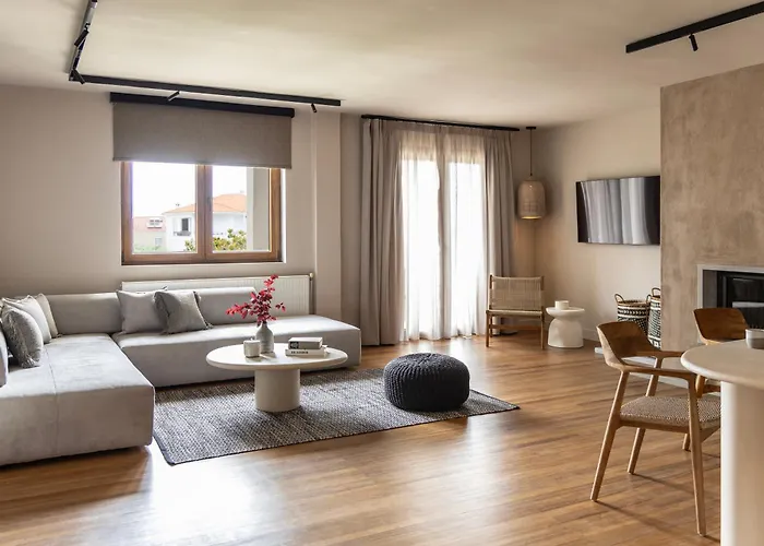 Nikoleta Hotel And Villas Limenas 