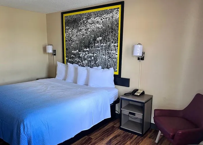 Knights Inn Lumberton