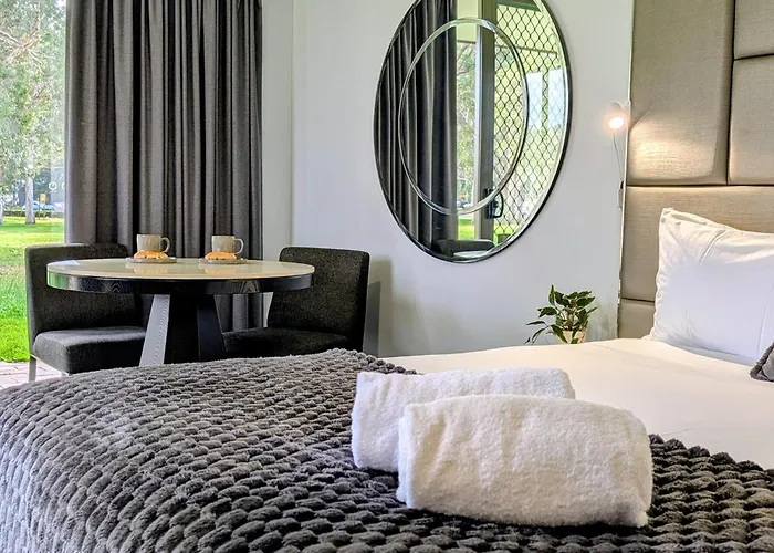 Island Palms Motor Inn Forster