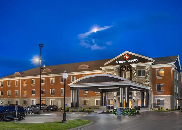 Best Western Plus 1000 Islands Hotel & Suites Gananoque