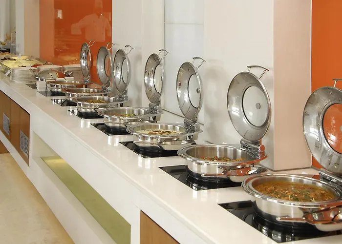 Ibis New Delhi Aerocity - An Accor Brand