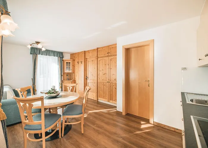 Garni Hotel Miara - Your Dolomites Home Selva di Val Gardena