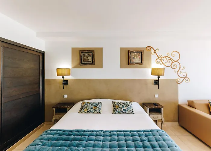 Hôtel Liberata&Spa LʼÎle-Rousse