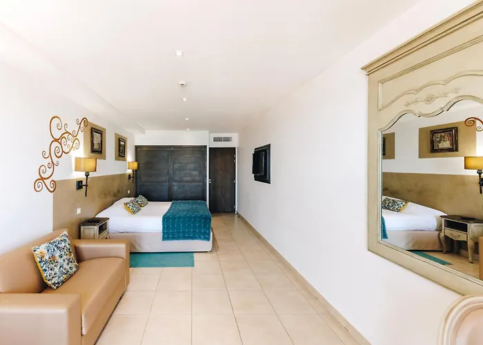 Hôtel Liberata&Spa LʼÎle-Rousse