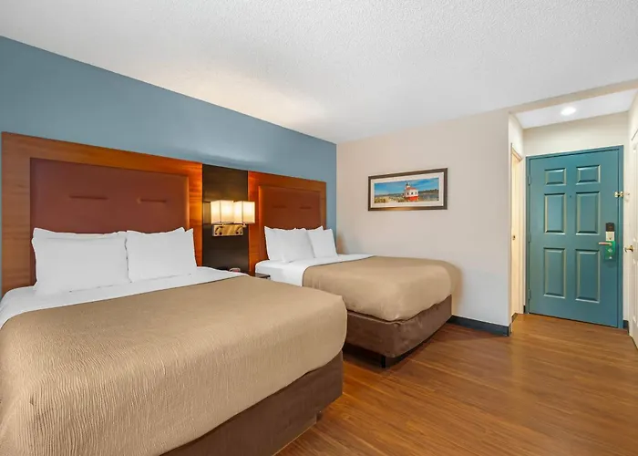 Quality Inn & Suites At Coos Bay North Bend