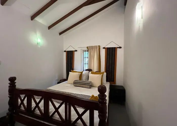 Plantation Villa Kalutara