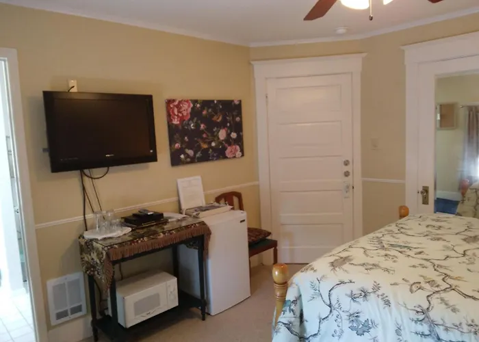 Sunnyside Inn Bed &Breakfast