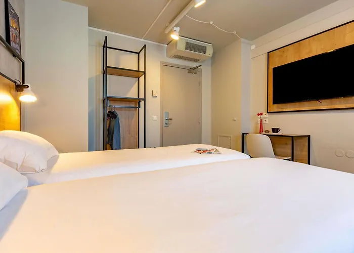 Ibis Blois Centre Chateau