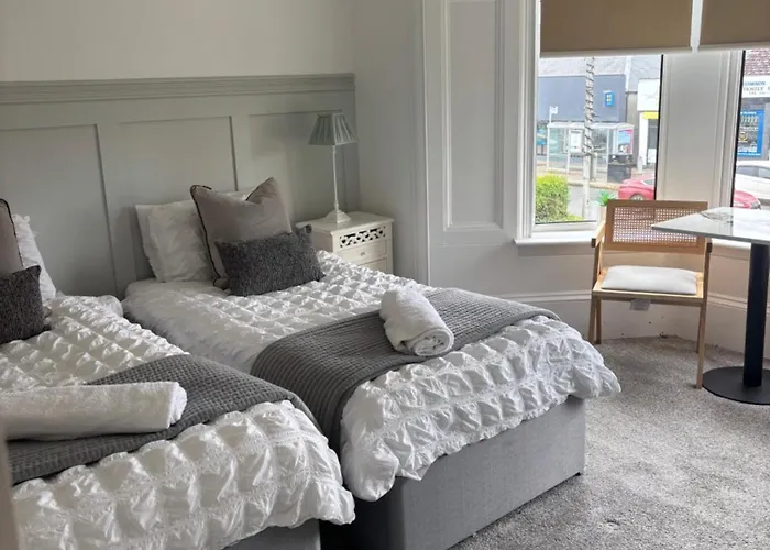 Giffnock Rooms