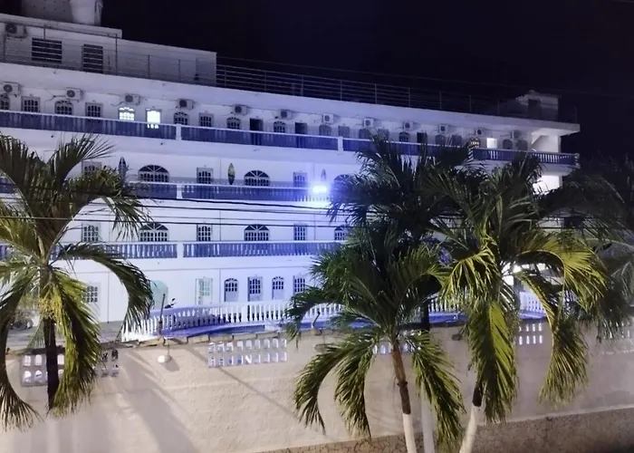 Kevin'S Hotel Tolu