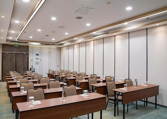 Ibis Bandung Pasteur Hotel