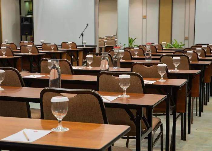 Ibis Bandung Pasteur Hotel