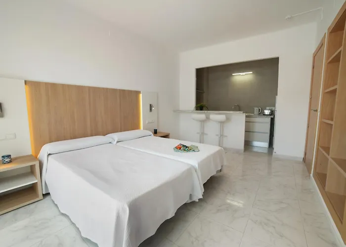 Apartamentos Playa Sol Es Canar 
