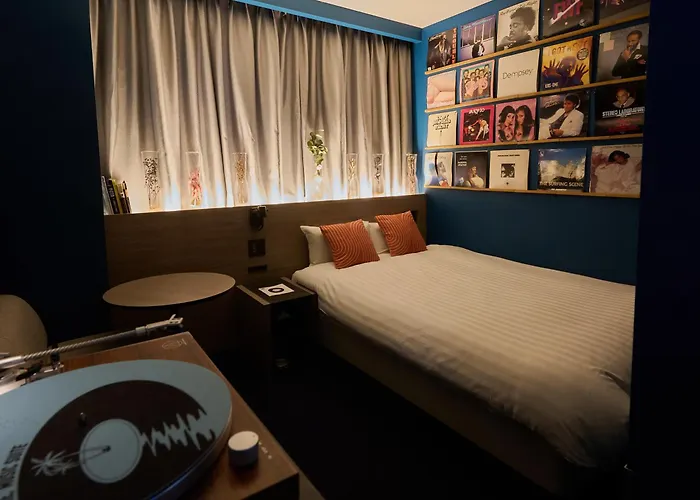 Hotel She, Osaka