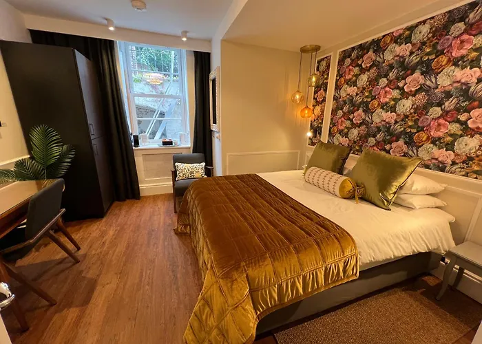 Ferndale Mews Bed & Breakfast Bristol