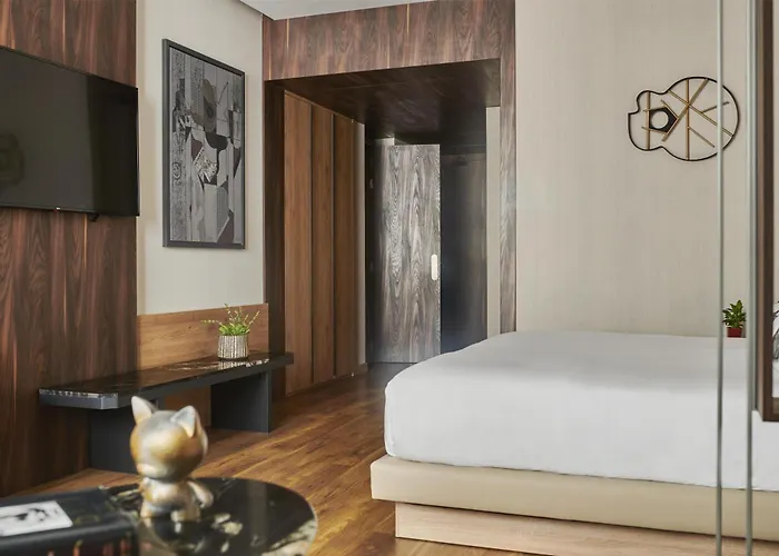 Hyatt Centric Gran Via Madrid Hotel